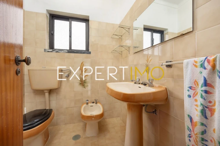 Apartamento T5 para Venda em Santiago e São Simão de Litém e Albergaria dos Doze Foto 12