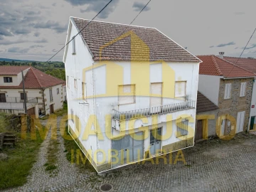 Moradia T4 para Venda em Quadrazais