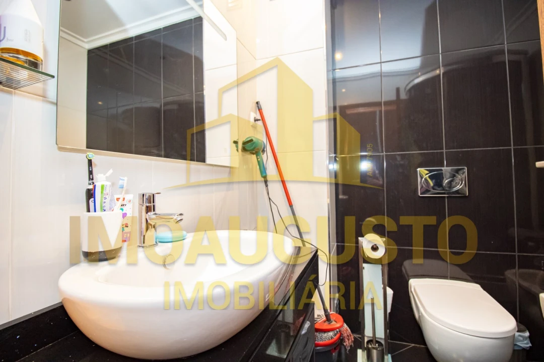 Apartamento T3 para Venda em Guarda Foto 19