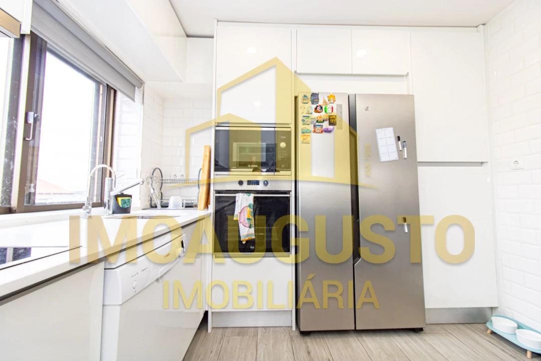Apartamento T3 para Venda em Guarda Foto 3
