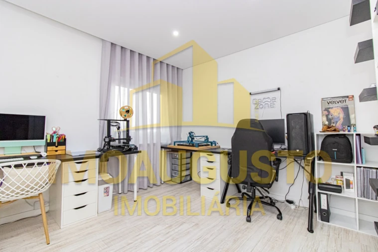 Apartamento T3 para Venda em Guarda Foto 18