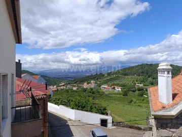 Moradia T3 para Venda em Alcongosta