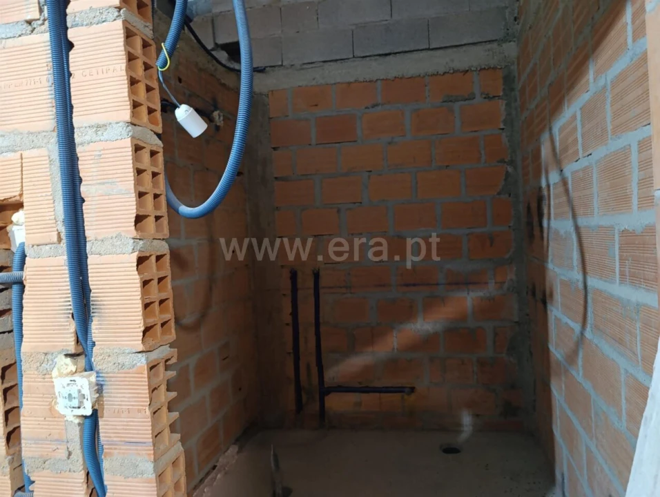 Moradia T0 para Venda em Alcongosta Foto 14