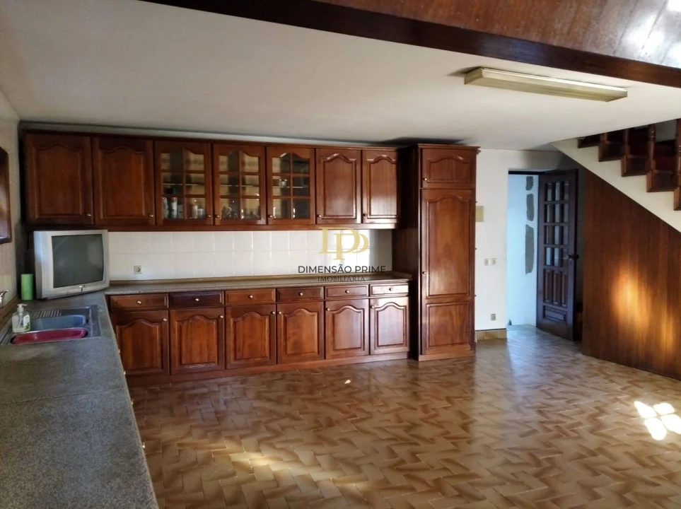 Moradia T5 para Venda em Roriz Foto 12