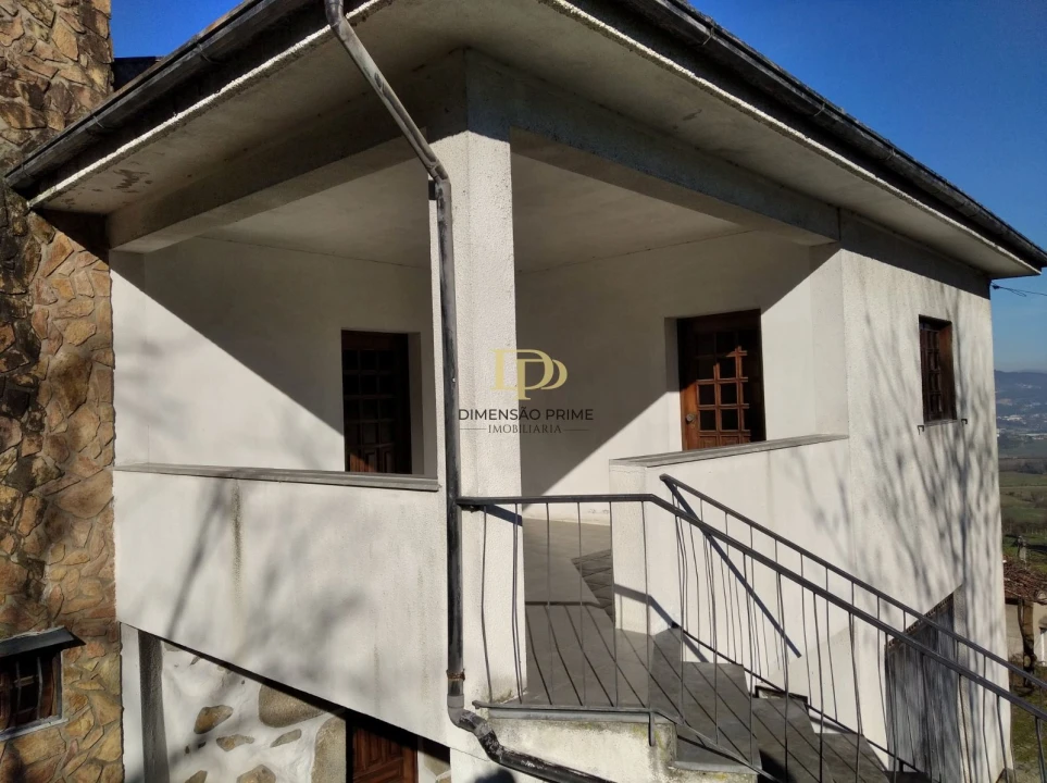Moradia T5 para Venda em Roriz Foto 4