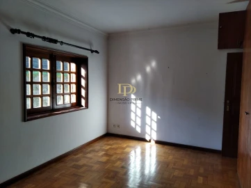 Moradia T5 para Venda em Roriz