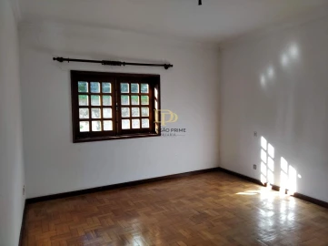 Moradia T5 para Venda em Roriz
