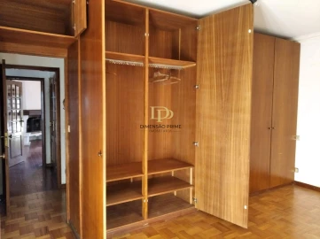 Moradia T5 para Venda em Roriz