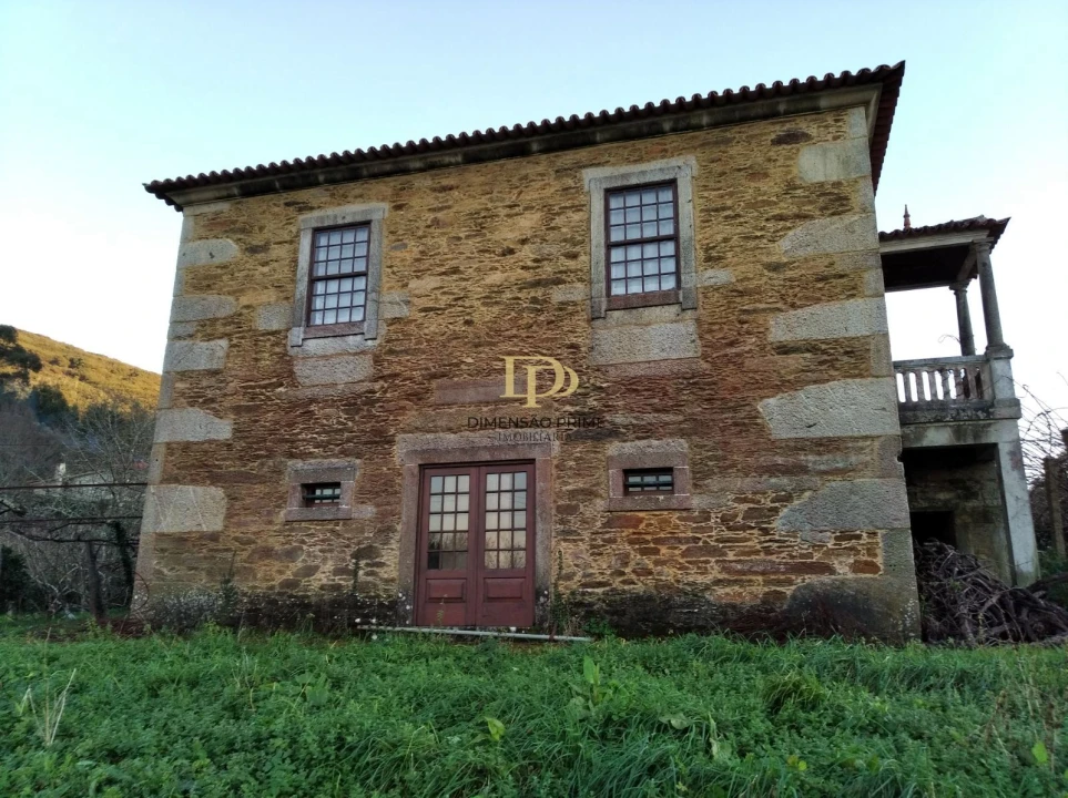 Moradia T5 para Venda em Venade e Azevedo Foto 2