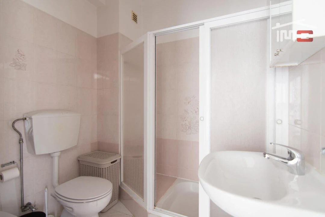 Apartamento T1 para Arrendamento em Nossa Senhora da Piedade Foto 5