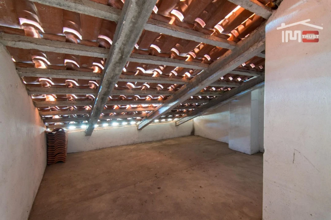 Apartamento T1 para Arrendamento em Nossa Senhora da Piedade Foto 13