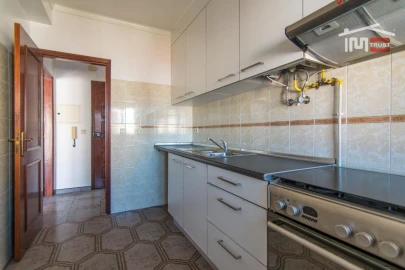 Apartamento T1 para Arrendamento em Nossa Senhora da Piedade