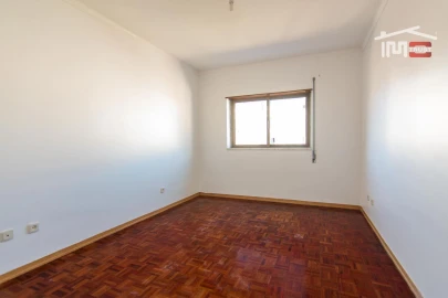 Apartamento T1 para Arrendamento em Nossa Senhora da Piedade