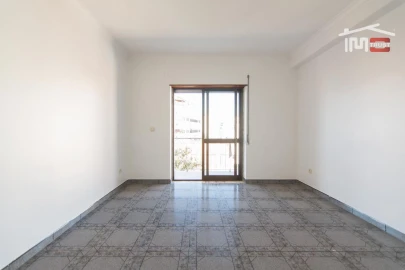 Apartamento T1 para Arrendamento em Nossa Senhora da Piedade