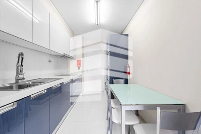Apartamento T2 para Arrendamento em Funchal (São Pedro)