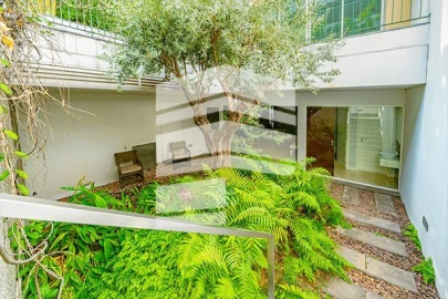 Apartamento T2 para Arrendamento em Funchal (São Pedro)