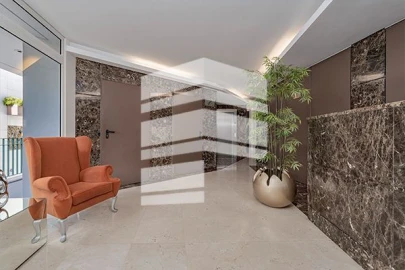 Apartamento T2 para Arrendamento em Funchal (São Pedro)