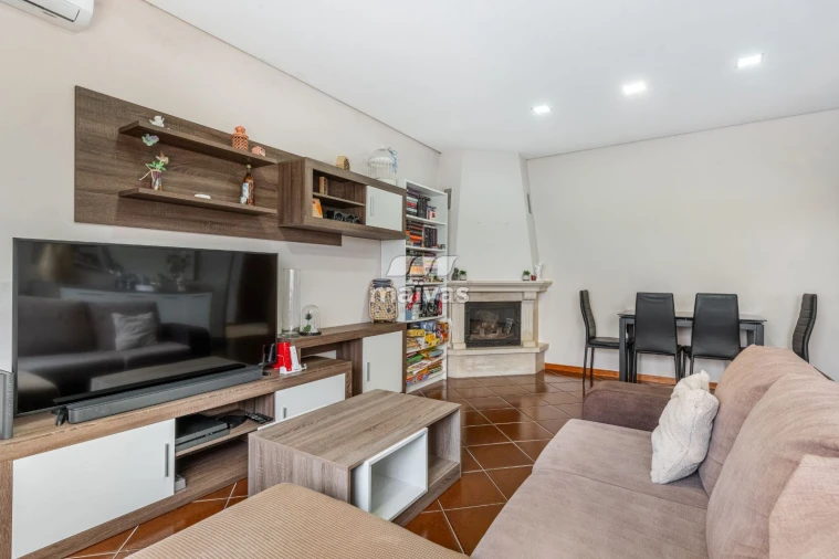 Apartamento T2 para Venda em Merelim (São Paio), Panoias e Parada de Tibães Foto 5