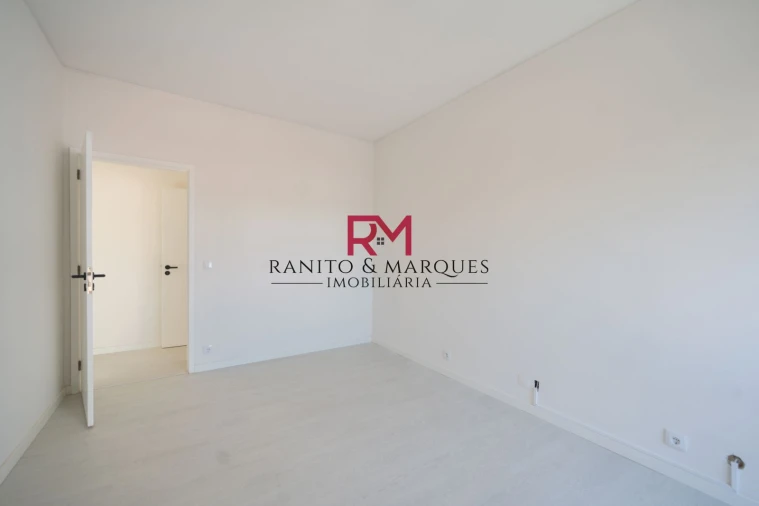 Apartamento T3 para Arrendamento em Matosinhos e Leça da Palmeira Foto 24
