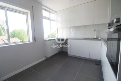 Apartamento T2 para Venda em Cidade da Maia