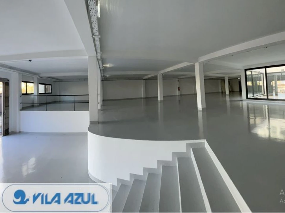 Armazém para Arrendamento em Paranhos Foto 3