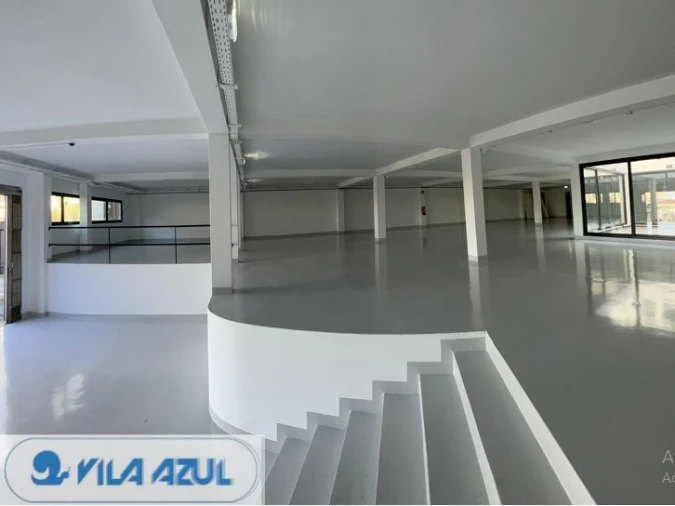 Armazém para Arrendamento em Paranhos Foto 3