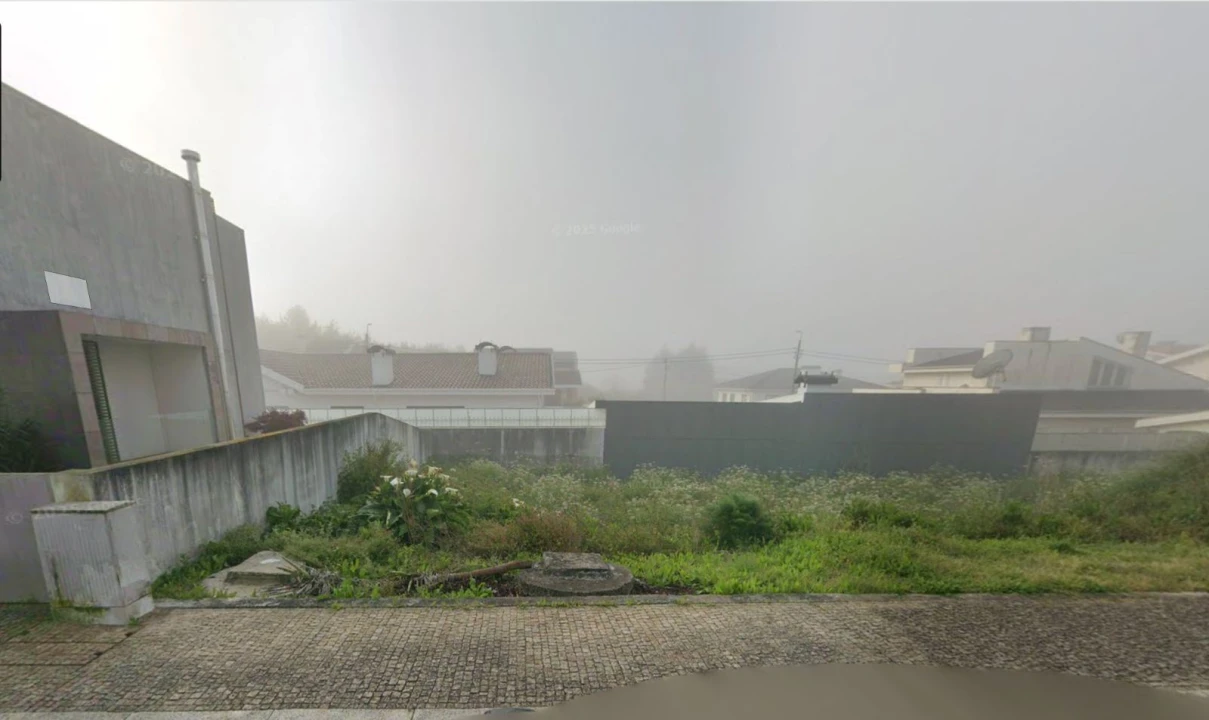 Terreno para Venda em Serzedo e Perosinho Foto 1