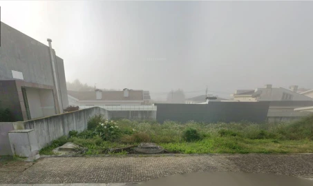 Terreno para Venda em Serzedo e Perosinho