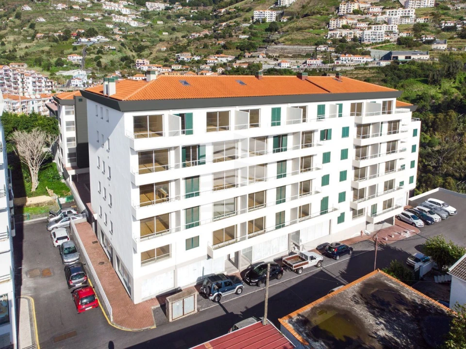 Apartamento T2 para Venda em Caniço Foto 4