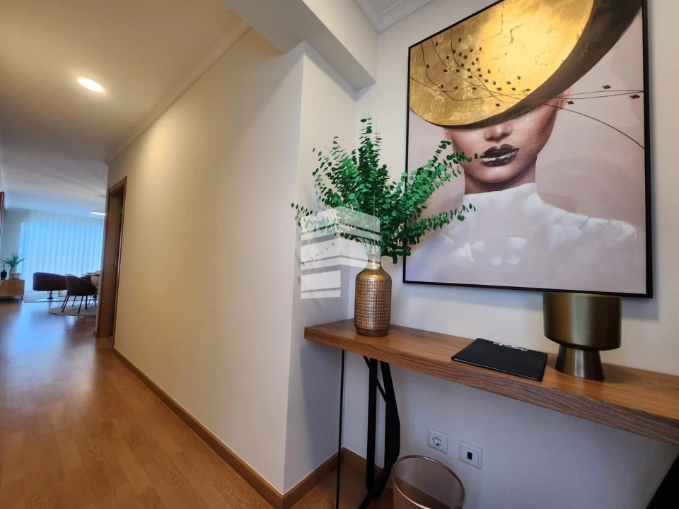 Apartamento T2 para Venda em Caniço Foto 5