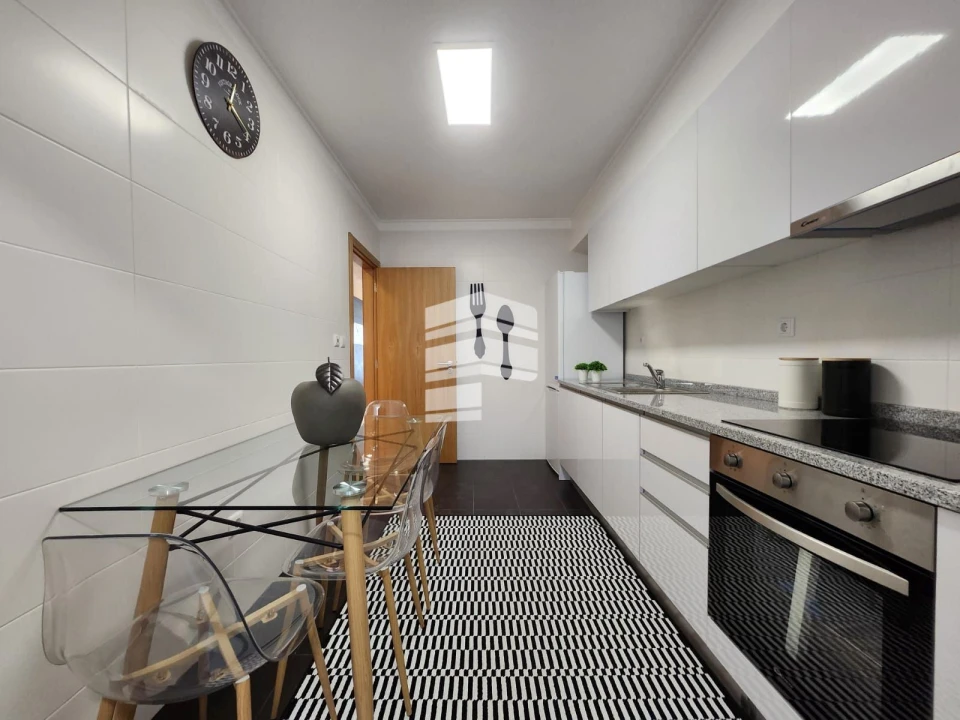 Apartamento T2 para Venda em Caniço Foto 12