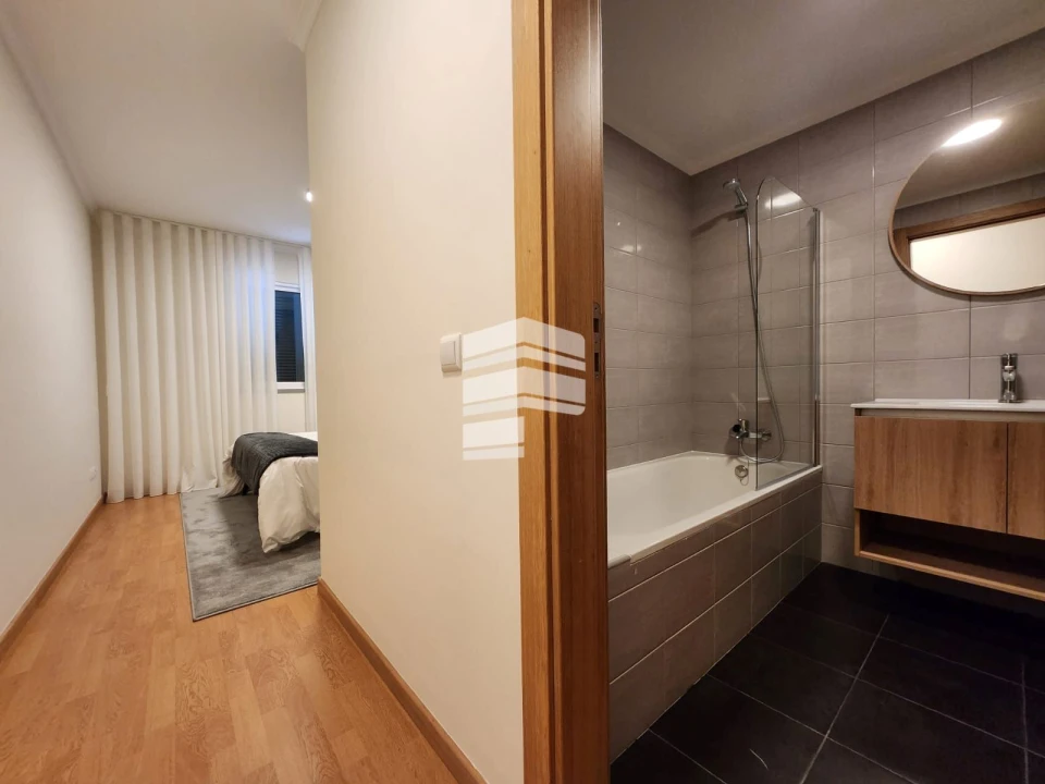 Apartamento T2 para Venda em Caniço Foto 18