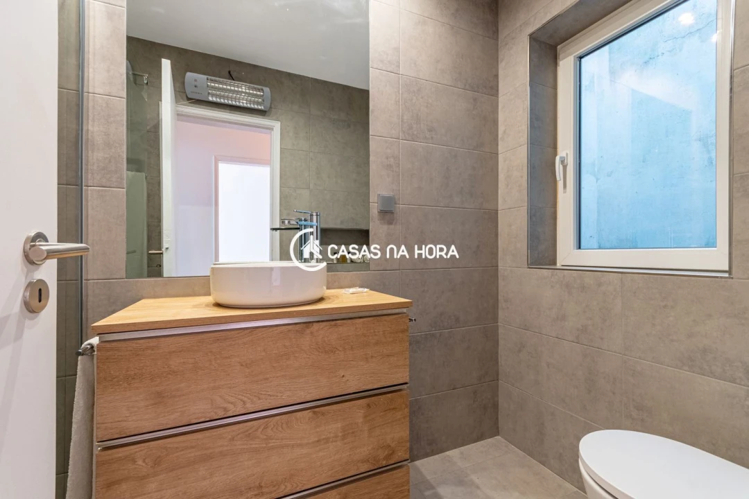 Apartamento T2 para Arrendamento em São Domingos de Benfica Foto 13
