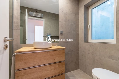 Apartamento T2 para Arrendamento em São Domingos de Benfica