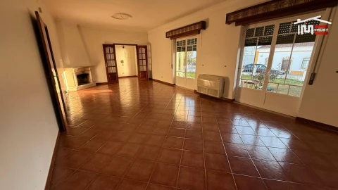 Quinta para Venda em Povoa da Isenta