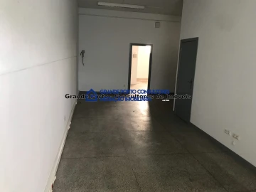Armazém para Arrendamento em Paranhos