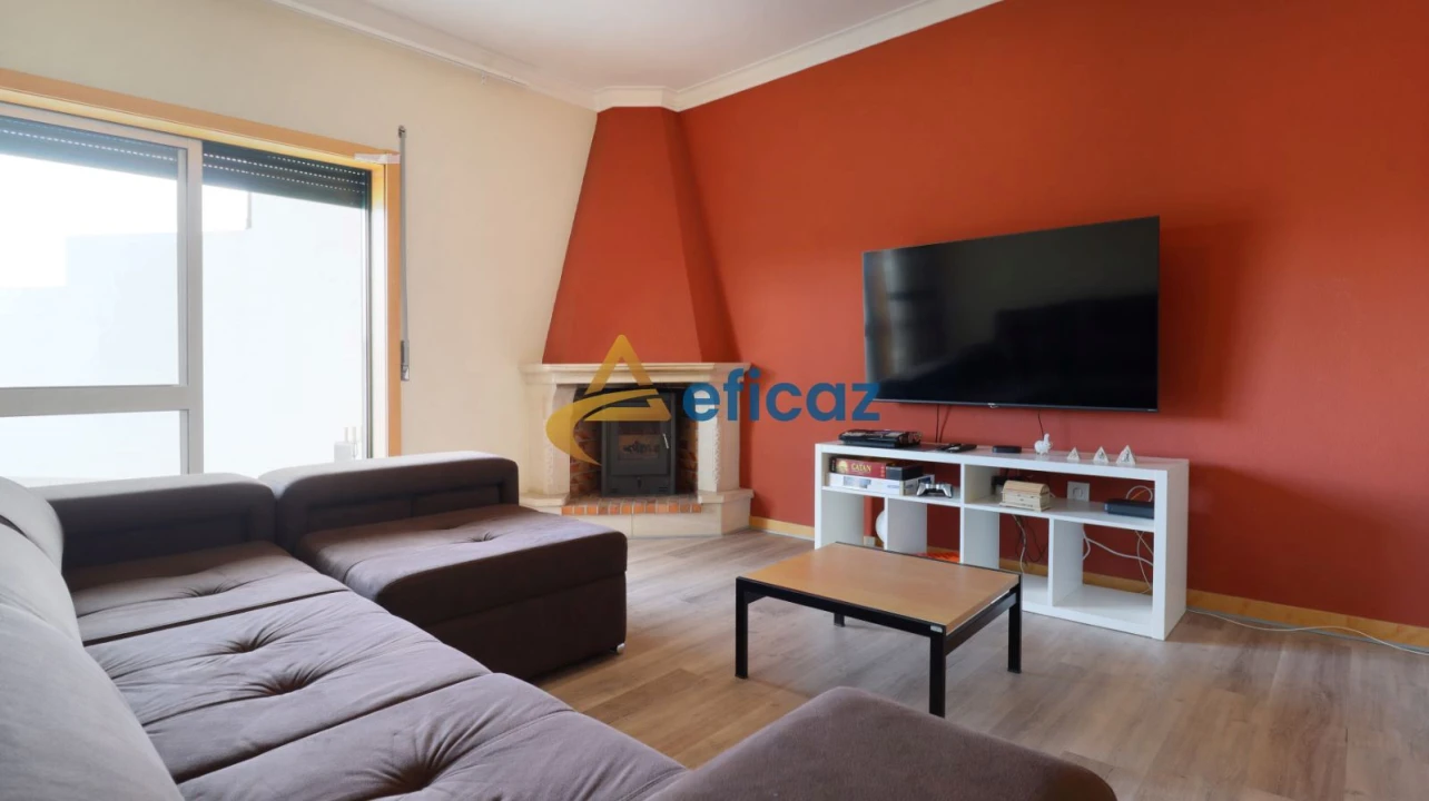 Apartamento T2 para Venda em Lodares Foto 5
