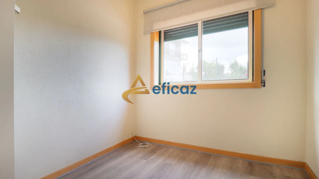 Apartamento T2 para Venda em Lodares Foto 13