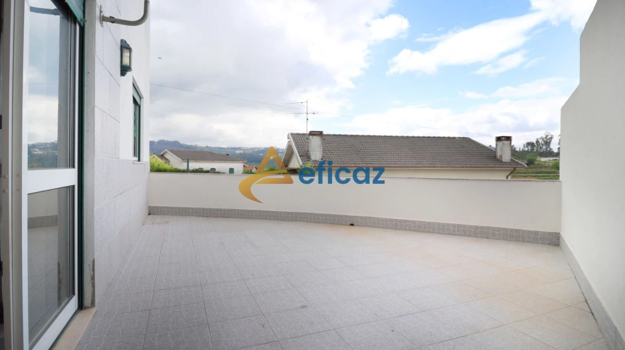 Apartamento T2 para Venda em Lodares Foto 15