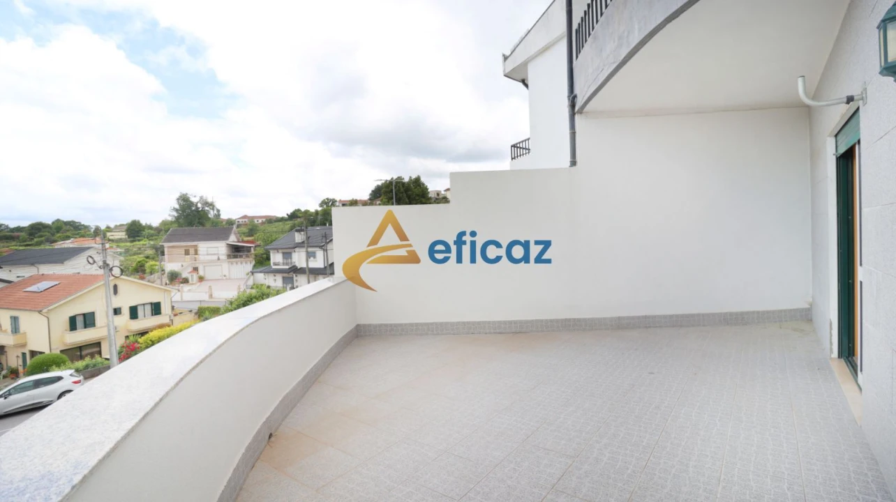 Apartamento T2 para Venda em Lodares Foto 16