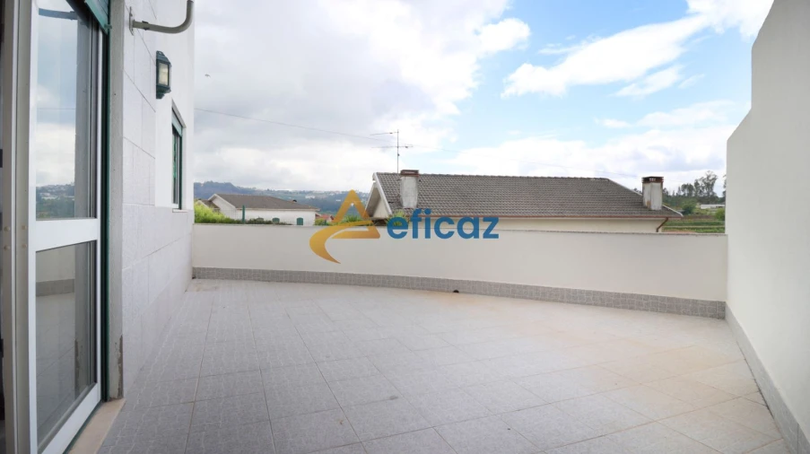 Apartamento T2 para Venda em Lodares Foto 15