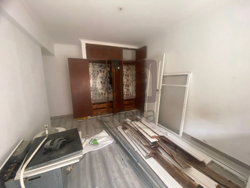 Apartamento T2 para Venda em Algueirão-Mem Martins Foto 9