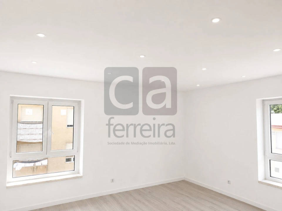 Apartamento T2 para Venda em Algueirão-Mem Martins Foto 10