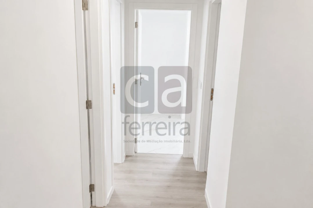 Apartamento T2 para Venda em Algueirão-Mem Martins Foto 12
