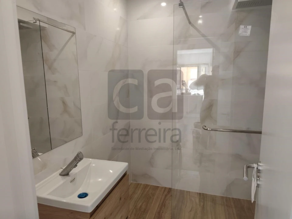 Apartamento T2 para Venda em Algueirão-Mem Martins Foto 19