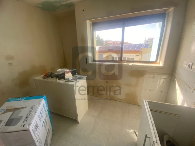 Apartamento T2 para Venda em Algueirão-Mem Martins Foto 3