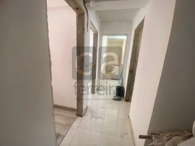 Apartamento T2 para Venda em Algueirão-Mem Martins Foto 13