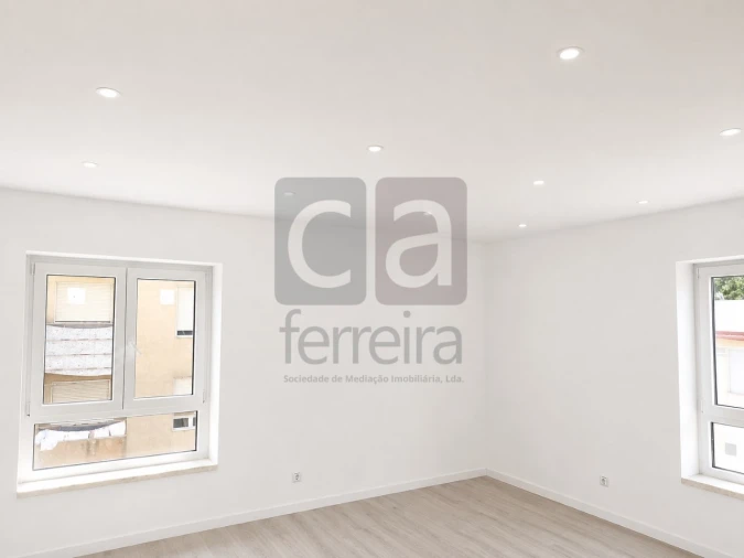 Apartamento T2 para Venda em Algueirão-Mem Martins Foto 10