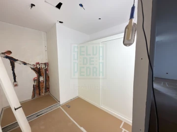 Apartamento T2 para Venda em Paços de Ferreira
