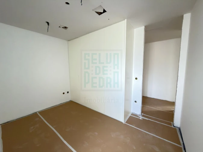Apartamento T2 para Venda em Paços de Ferreira Foto 14